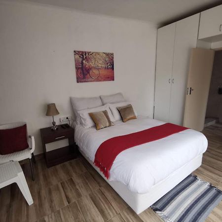 Union Guesthouse Претория Экстерьер фото