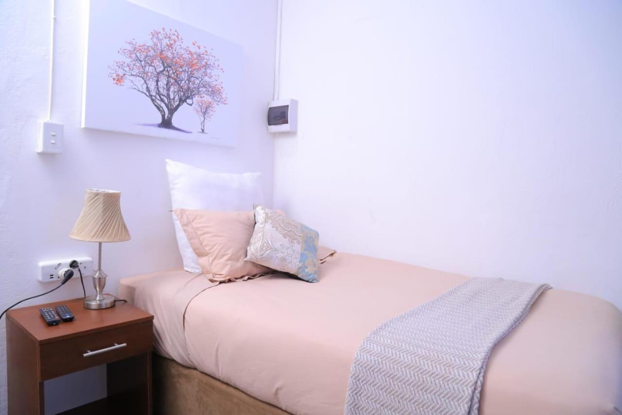 Union Guesthouse Претория Экстерьер фото